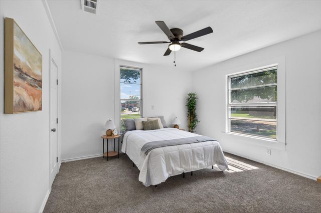 202 S Main Street, Joshua, TX 76058