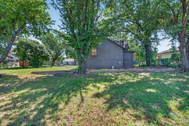 202 S Main Street, Joshua, TX 76058
