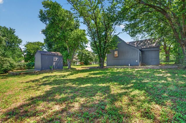 202 S Main Street, Joshua, TX 76058