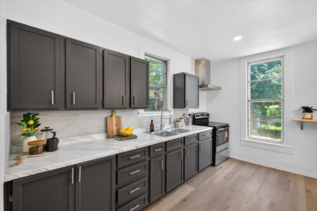 202 S Main Street, Joshua, TX 76058