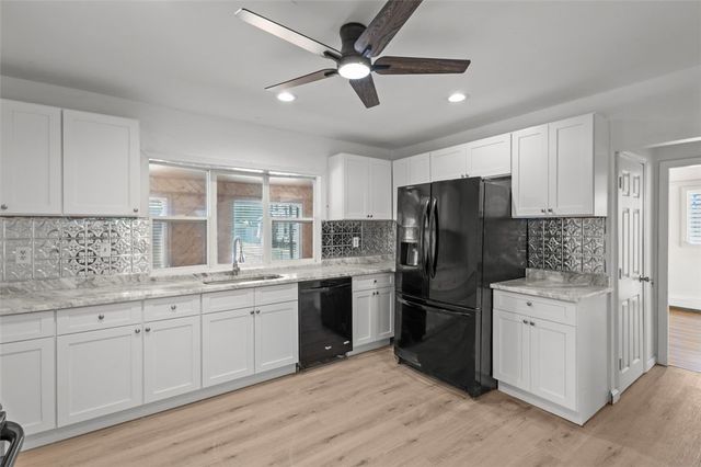 121 Samuel Avenue, Pawtucket, RI 02860