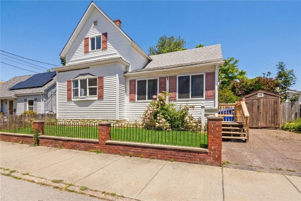 121 Samuel Avenue, Pawtucket, RI 02860