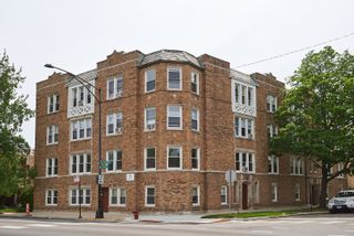 3229 W Ardmore Avenue 1, Chicago, IL 60659