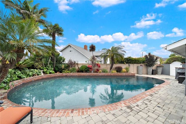 9532 Smokey, Huntington Beach, CA 92646