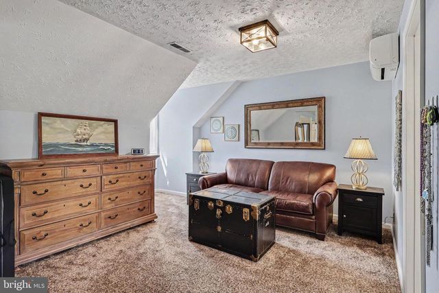 6493 BALLS MILL RD, Midland, VA 22728