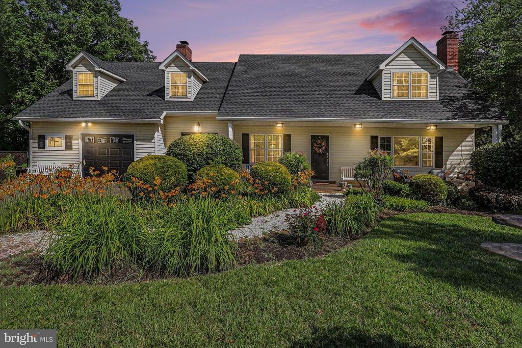 6493 BALLS MILL RD, Midland, VA 22728
