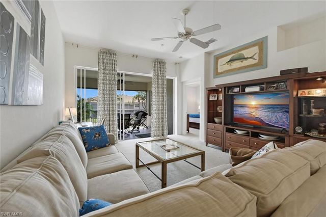 6808 Satinleaf RD S 202, Naples, FL 34109