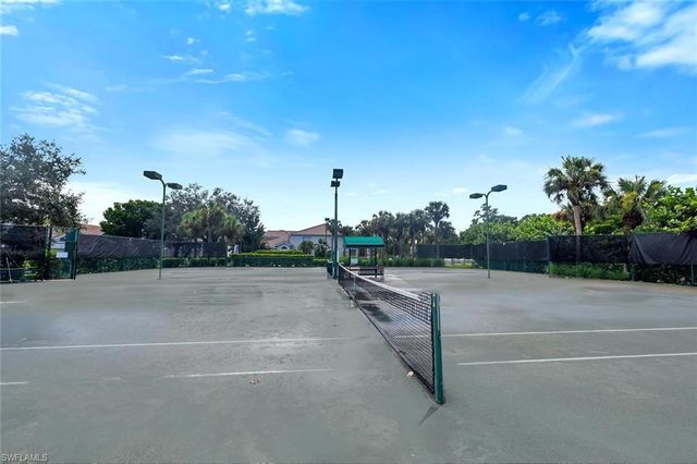 6808 Satinleaf RD S 202, Naples, FL 34109