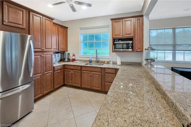 6808 Satinleaf RD S 202, Naples, FL 34109