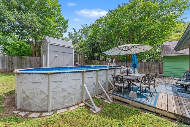 3926 CHIMNEY SPRINGS DR, San Antonio, TX 78247