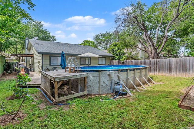 3926 CHIMNEY SPRINGS DR, San Antonio, TX 78247