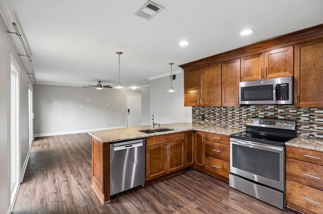 1900 Richard Jones Rd Apt V7, Nashville, TN 37215