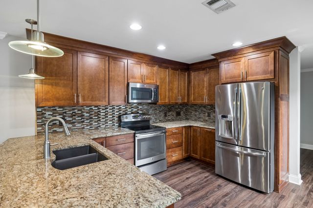 1900 Richard Jones Rd Apt V7, Nashville, TN 37215