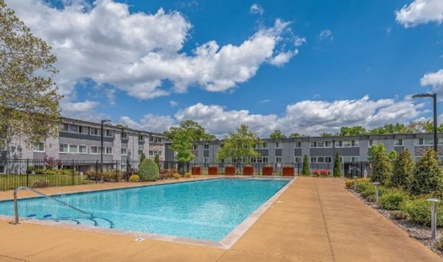1900 Richard Jones Rd Apt V7, Nashville, TN 37215