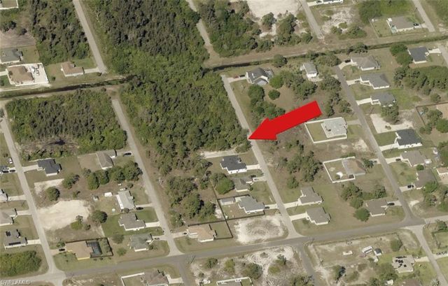2609 35th ST SW, Lehigh Acres, FL 33976