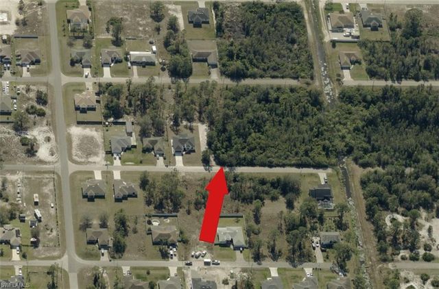 2609 35th ST SW, Lehigh Acres, FL 33976