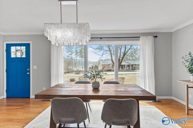 3824 Meadow Wood Circle, Guntersville, AL 35976