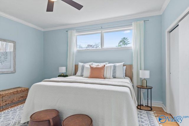 3824 Meadow Wood Circle, Guntersville, AL 35976