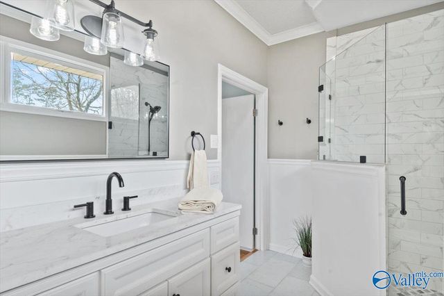 3824 Meadow Wood Circle, Guntersville, AL 35976