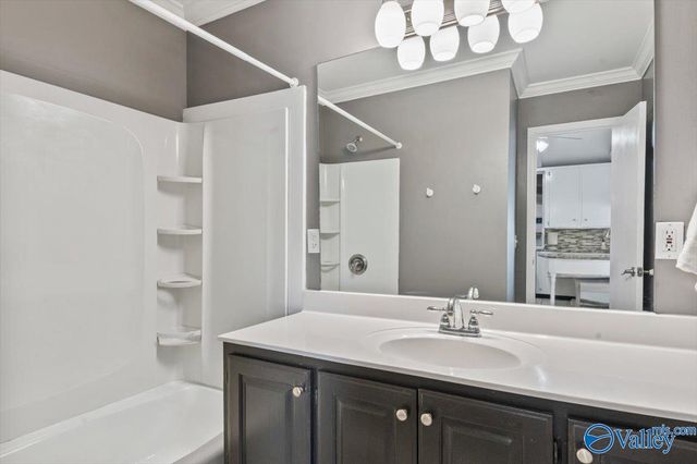 3824 Meadow Wood Circle, Guntersville, AL 35976