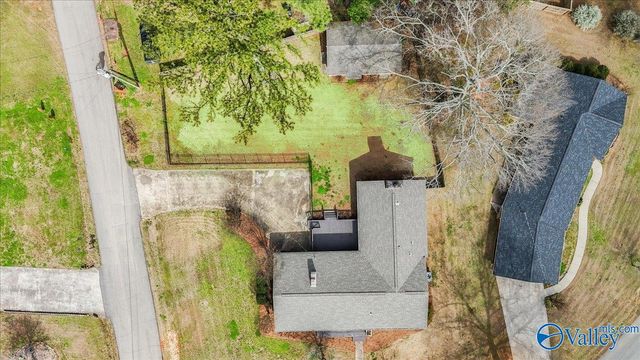 3824 Meadow Wood Circle, Guntersville, AL 35976