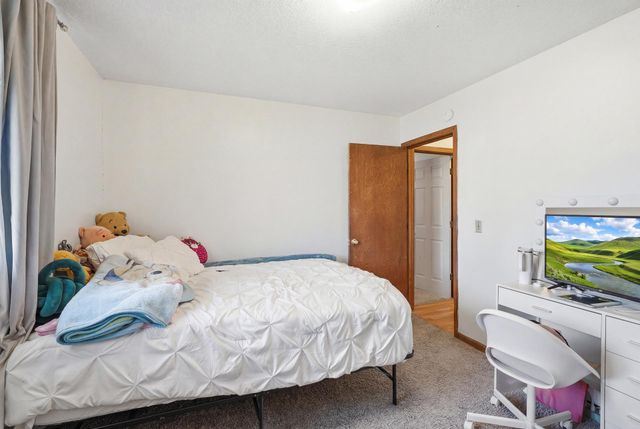 1563 Clarence Street, Saint Paul, MN 55106