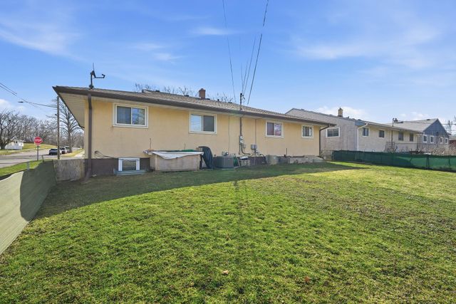 1563 Clarence Street, Saint Paul, MN 55106