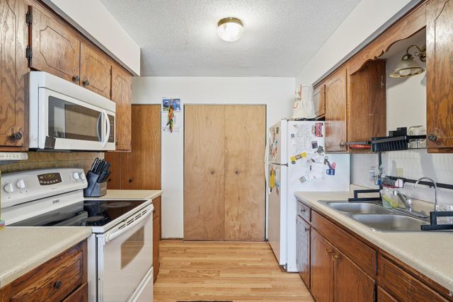 1563 Clarence Street, Saint Paul, MN 55106