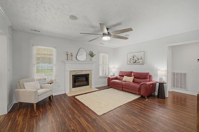 1123 Bramble Trl, Murfreesboro, TN 37129