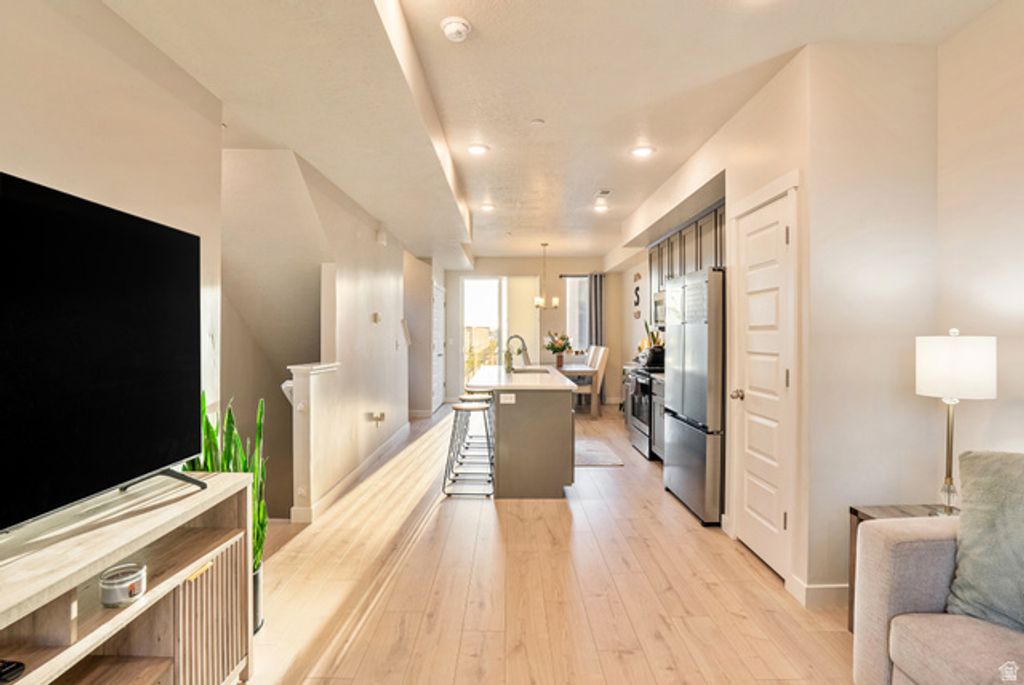 Image 12 of property listing at 1146 S REDWOOD RD #1006, Salt Lake City, UT 84104