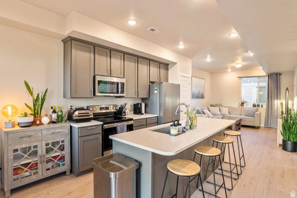 Image 17 of property listing at 1146 S REDWOOD RD #1006, Salt Lake City, UT 84104