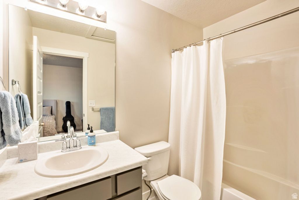 Image 31 of property listing at 1146 S REDWOOD RD #1006, Salt Lake City, UT 84104