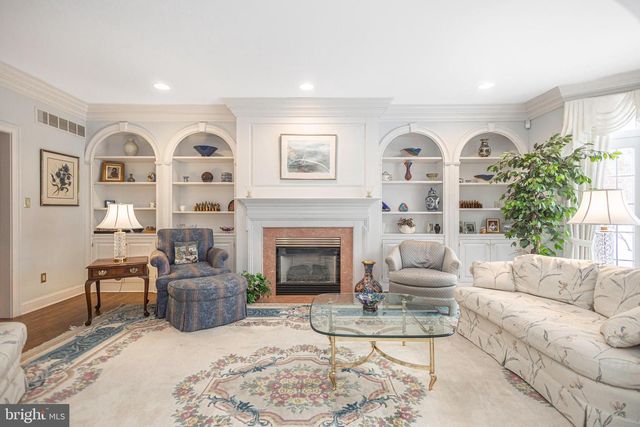 1710 SCOTT DR, Newtown, PA 18940