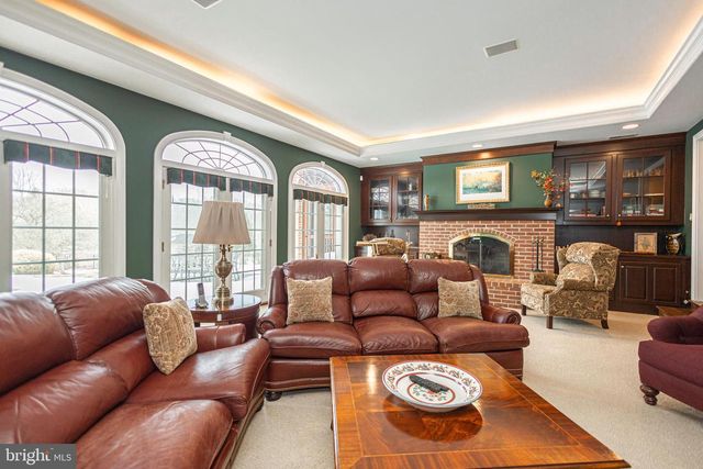 1710 SCOTT DR, Newtown, PA 18940