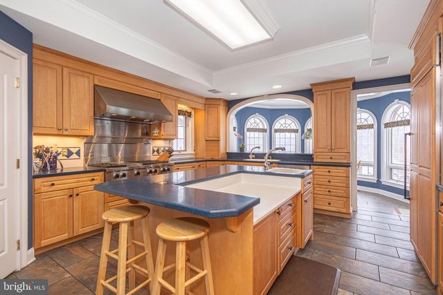 1710 SCOTT DR, Newtown, PA 18940