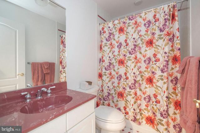 1710 SCOTT DR, Newtown, PA 18940
