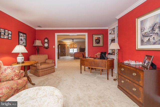 1710 SCOTT DR, Newtown, PA 18940