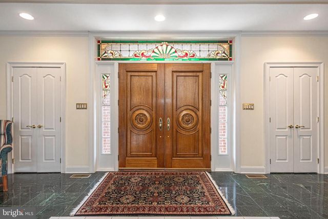 1710 SCOTT DR, Newtown, PA 18940