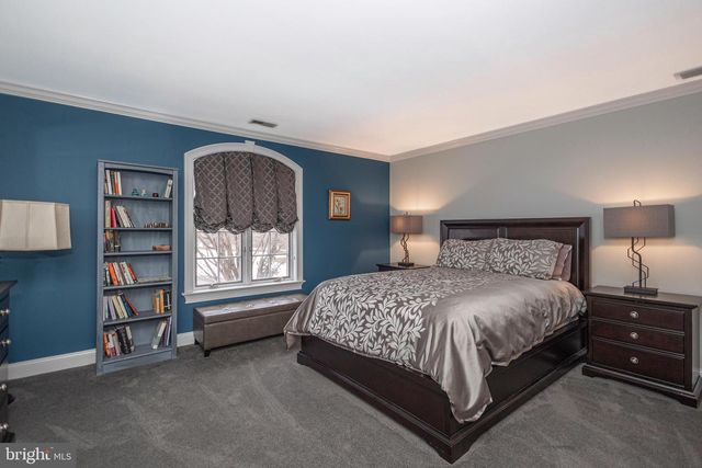 1710 SCOTT DR, Newtown, PA 18940