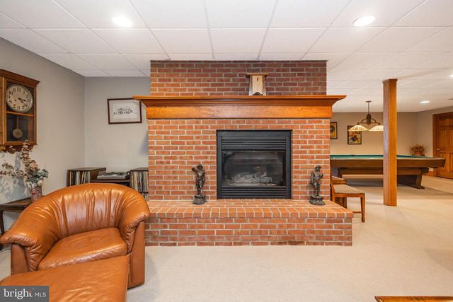 1710 SCOTT DR, Newtown, PA 18940
