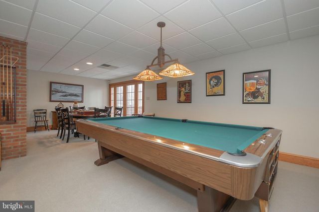 1710 SCOTT DR, Newtown, PA 18940