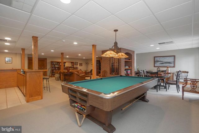 1710 SCOTT DR, Newtown, PA 18940