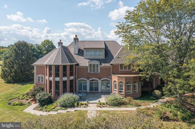 1710 SCOTT DR, Newtown, PA 18940