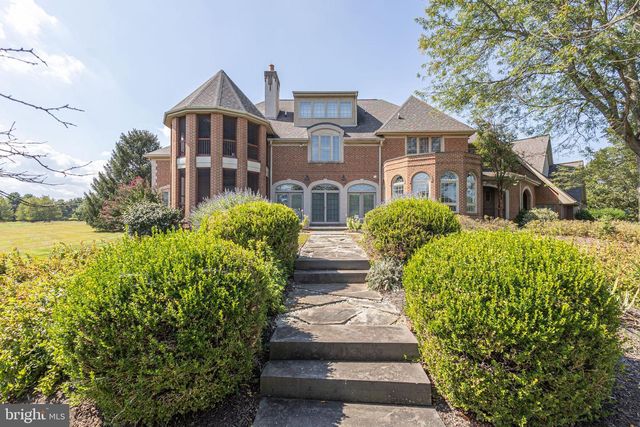 1710 SCOTT DR, Newtown, PA 18940