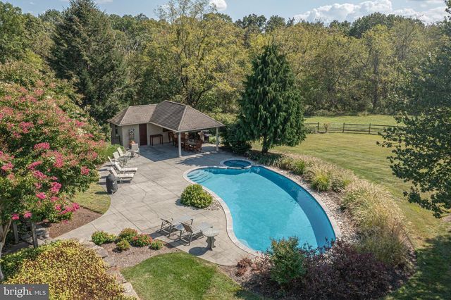 1710 SCOTT DR, Newtown, PA 18940
