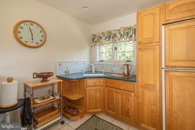 1710 SCOTT DR, Newtown, PA 18940
