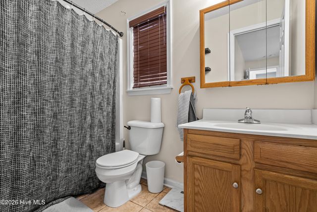 98 Meadow Farms Road, Richlands, NC 28574