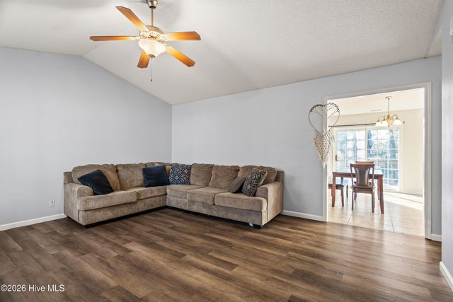 98 Meadow Farms Road, Richlands, NC 28574