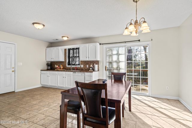 98 Meadow Farms Road, Richlands, NC 28574