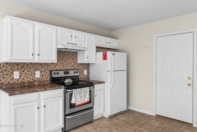 98 Meadow Farms Road, Richlands, NC 28574